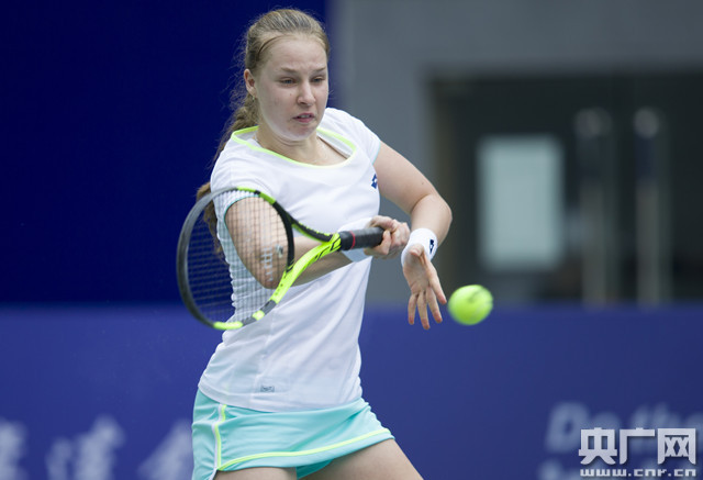 上更多的长 上更多的长