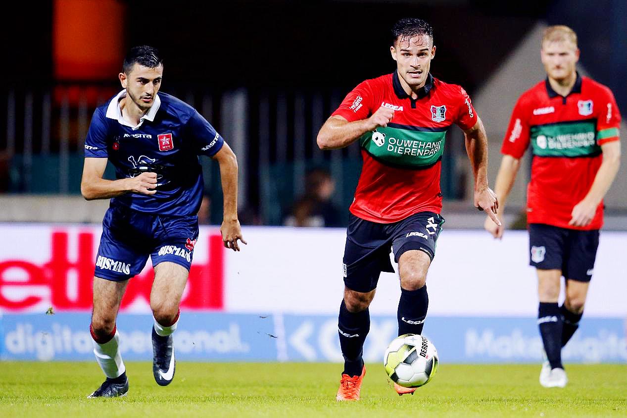 西甲站稳脚 西甲站稳脚