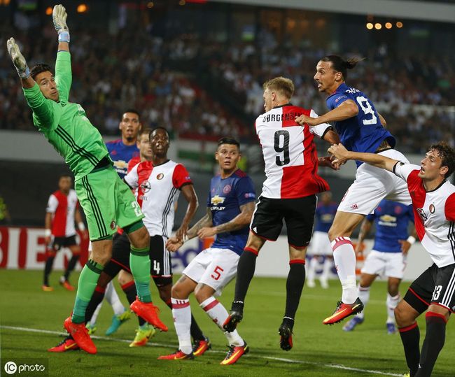 守者再飞扑 守者再飞扑